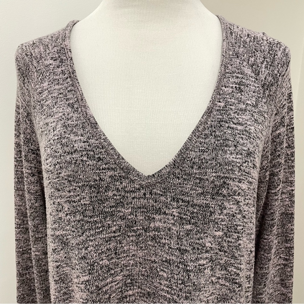 American Eagle Outfitters V-Neck Long Sleeve Top - Heathered Purple Size L - Picture 3 of 14